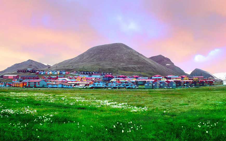 Iceland: Alta, Akureyri & Honningsvag